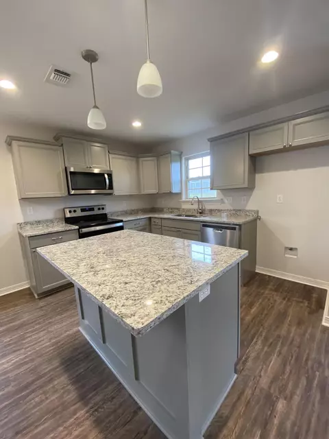 14 E Locust, Sumrall, MS 39482 photo 3