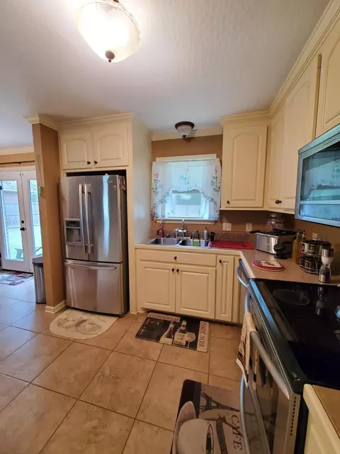 34 E Adam Dr, Sumrall, MS 39482 photo 6