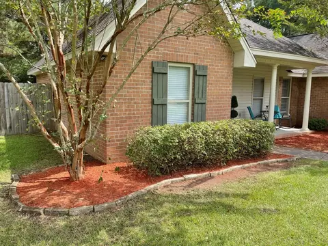 34 E Adam Dr, Sumrall, MS 39482 photo 2