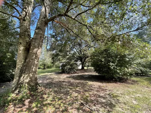 415 Roberson Ave, Wiggins, MS 39577 photo 10