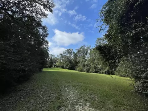 415 Roberson Ave, Wiggins, MS 39577 photo 7