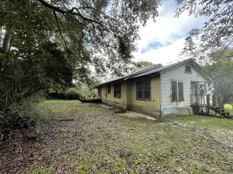 415 Roberson Ave, Wiggins, MS 39577 photo 5