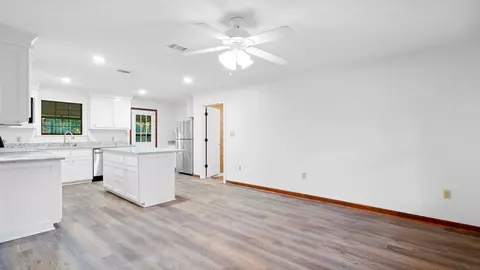 61 Ratcliff Rd, Sumrall, MS 39482 photo 3