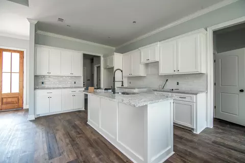 33 Higgins Cutoff, Sumrall, MS 39482 photo 4