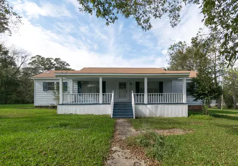 403 S 7th St, Collins, MS 39428 photo 1
