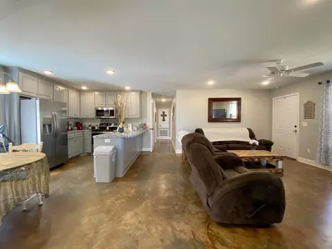 626 W Pecan St, D'lo, MS 39062 photo 5