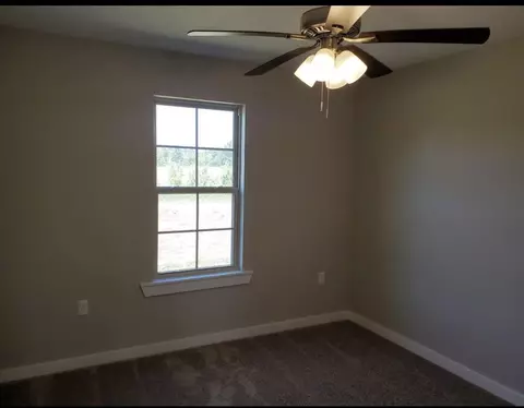 71 E Locust, Sumrall, MS 39482 photo 6