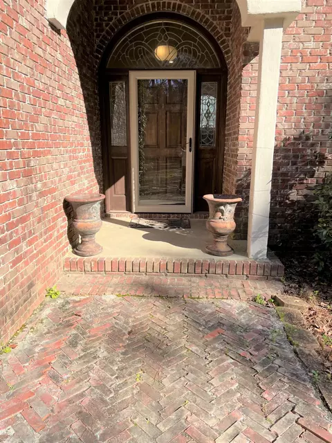 35 Hickory Pt, Laurel, MS 39443 photo 6