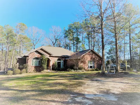 35 Hickory Pt, Laurel, MS 39443 photo 2