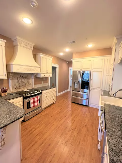 35 Hickory Pt, Laurel, MS 39443 photo 16