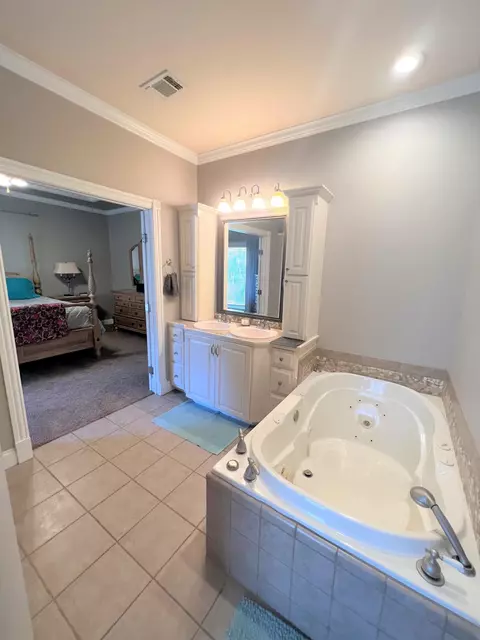 35 Hickory Pt, Laurel, MS 39443 photo 31