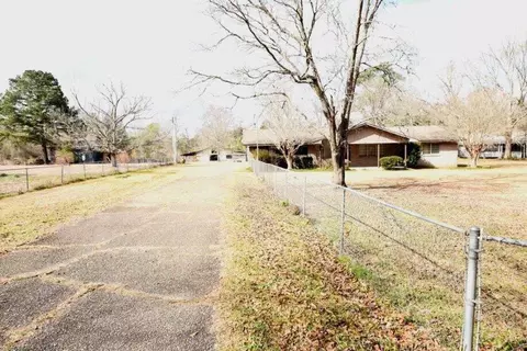 47 Hart Rd, Sandy Hook, MS 39478 photo 2