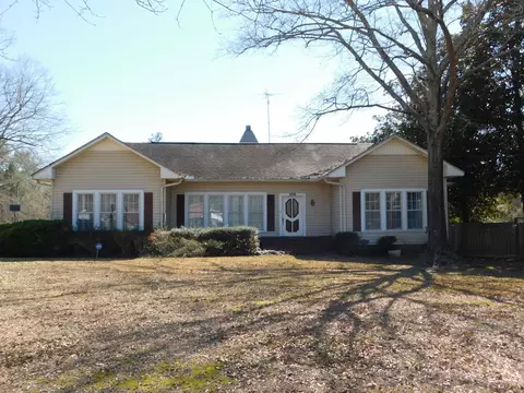 400 E Main, Lumberton, MS 39455