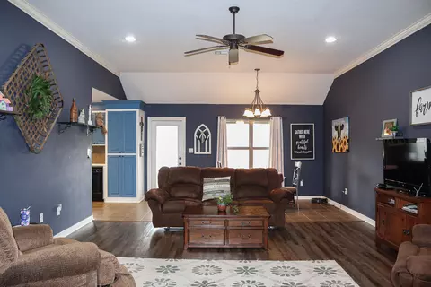 1 W Spruce, Sumrall, MS 39482 photo 2