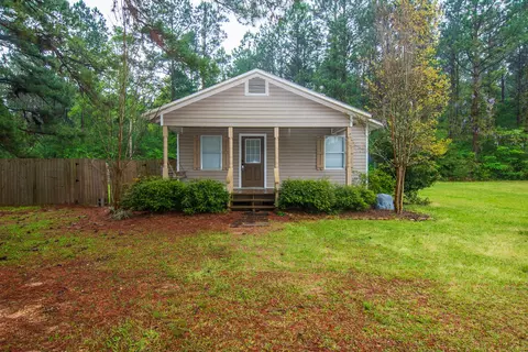 149 Bond Cir, Sumrall, MS 39482 photo 1