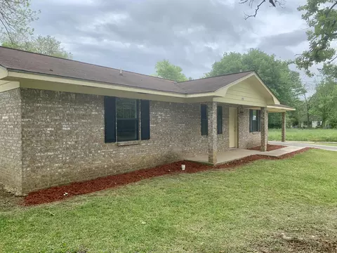 213 S Pine St, Laurel, MS 39440 photo 2