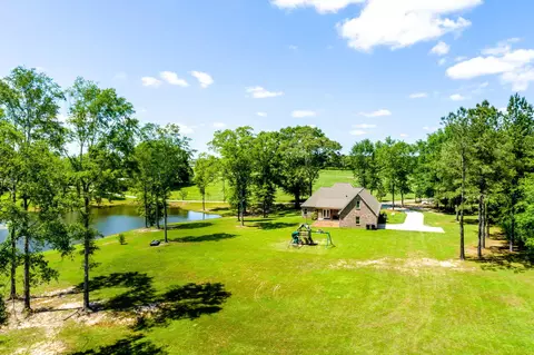 28 Tommy Red Rd, Sumrall, MS 39482 photo 2