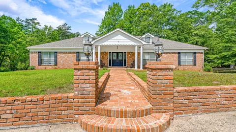 725 Hillcrest Loop, Petal, MS 39465 photo 1