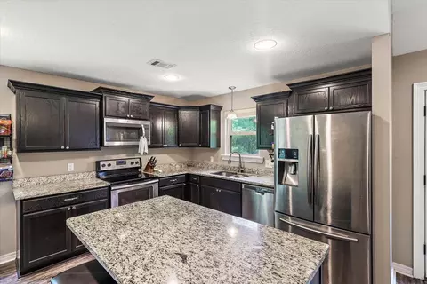 135 Hemingway Dr, Sumrall, MS 39482 photo 8