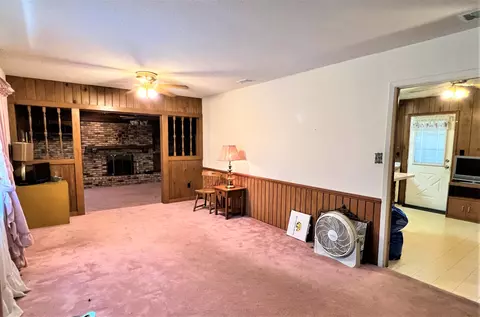 46 Calhoun Rd, Laurel, MS 39443 photo 2