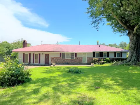 46 Calhoun Rd, Laurel, MS 39443 photo 1