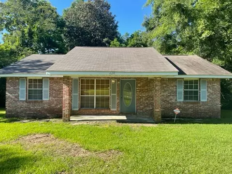 620 E College, Wiggins, MS 39577 photo 1