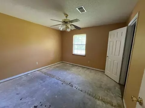 620 E College, Wiggins, MS 39577 photo 8