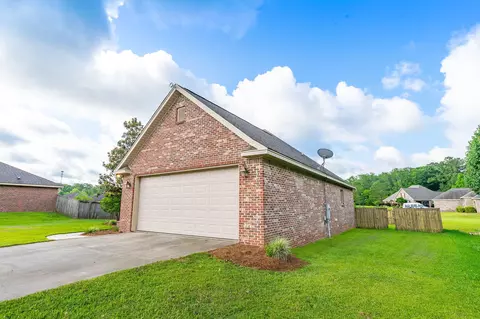23 W Spruce, Sumrall, MS 39482 photo 3