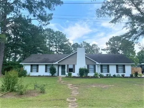 411 SE 10th Ave, Magee, MS 39111 photo 1