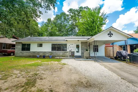 2011 General Pershing St, Laurel, MS 39440 photo 1