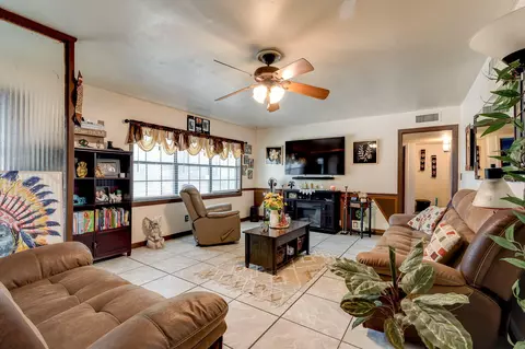 2011 General Pershing St, Laurel, MS 39440 photo 7