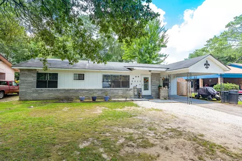 2011 General Pershing St, Laurel, MS 39440 photo 3