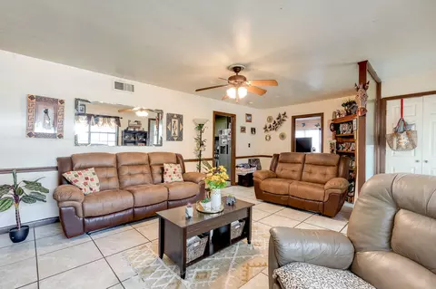 2011 General Pershing St, Laurel, MS 39440 photo 6