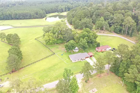 17 Formby Dr, Laurel, MS 39443 photo 3