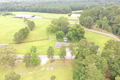 17 Formby Dr, Laurel, MS 39443 photo 2