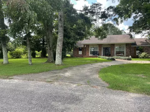 190 Pickwick, Foxworth, MS 39483 photo 2