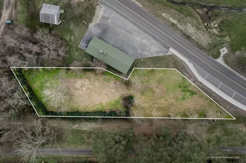 11 Center Ln, Sumrall, MS 39482