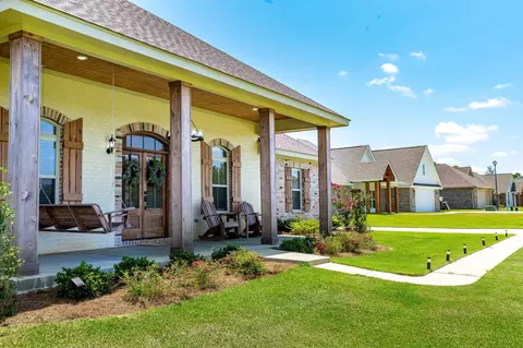 55 Berwick, Petal, MS 39465 photo 2
