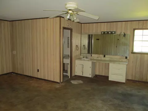 18 Gardner Rd, Laurel, MS 39443 photo 7