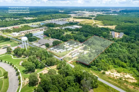 326 Hegwood Rd, Hattiesburg, MS 39402