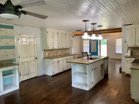 402 Farve Rd, Sumrall, MS 39482 photo 4