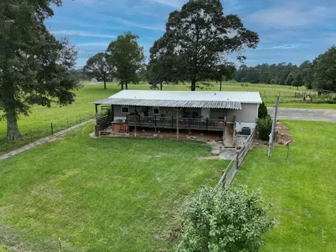 8 Grady Ln, Sumrall, MS 39482 photo 5