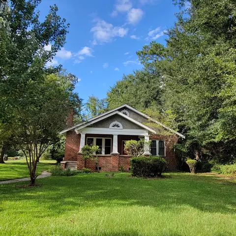 218 W 7th St, Hattiesburg, MS 39401