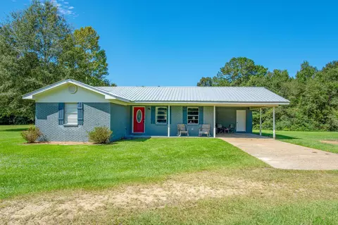 201 Wilson, Collins, MS 39428 photo 1