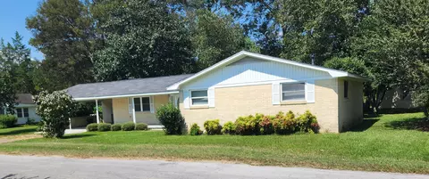 211 Bobby Beasley St, Seminary, MS 39479