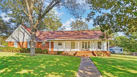 197 Mcmahon Rd, Purvis, MS 39475 photo 2