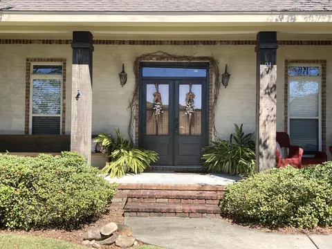 21 E Sycamore, Sumrall, MS 39482 photo 2