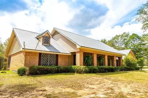 81 Williamson Camp Rd, Sumrall, MS 39482 photo 2