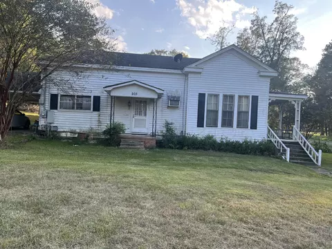 203 E Main, Heidelberg, MS 39439 photo 1