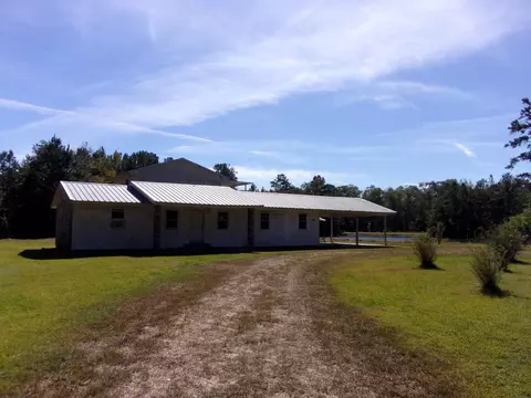 1694 S Hwy 35, Foxworth, MS 39483